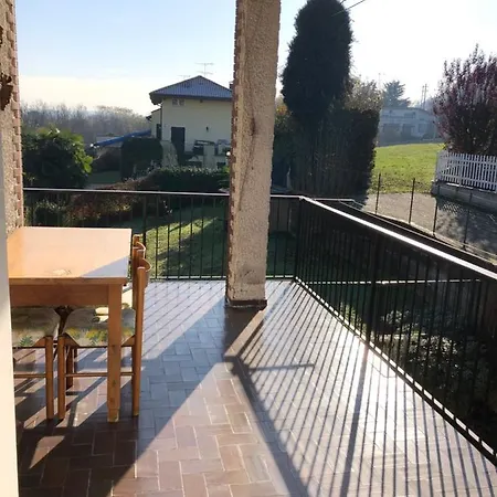 Lidia Villa Dormelletto
