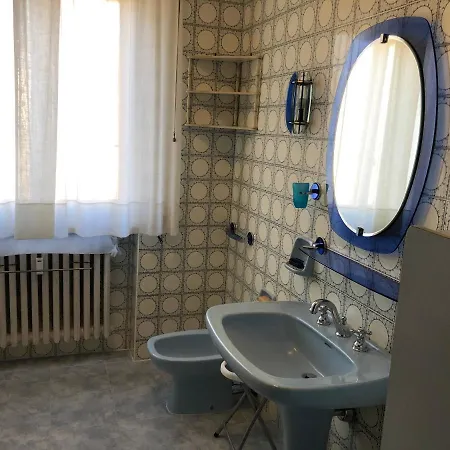 Lidia Villa Dormelletto